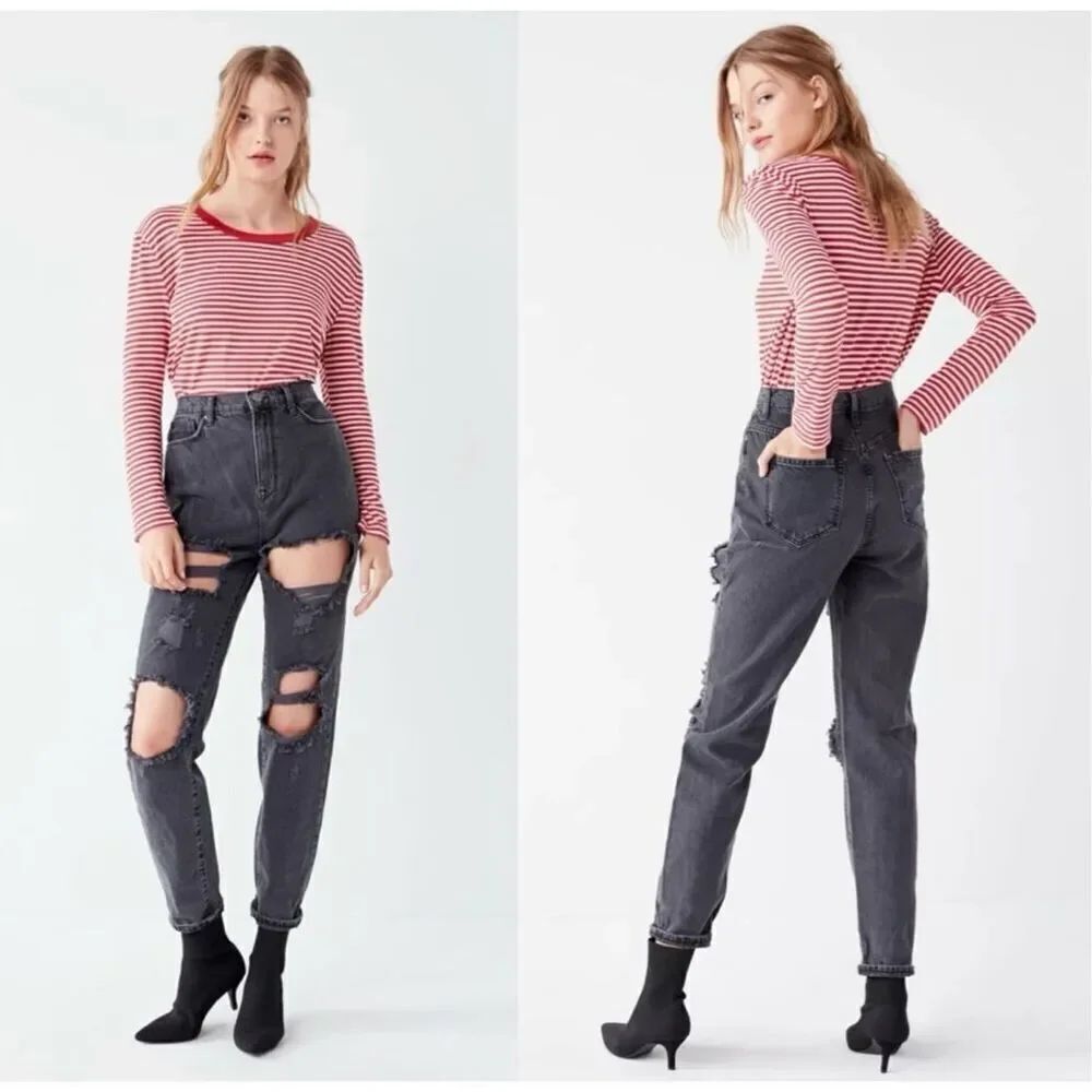 BDG Urban Outfitters Mom Jeans High Rise Distressed Ripped Gray Women’s Size 28